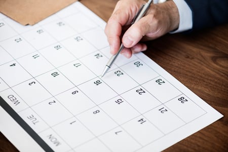 businessman-marking-calendar-appointment-1
